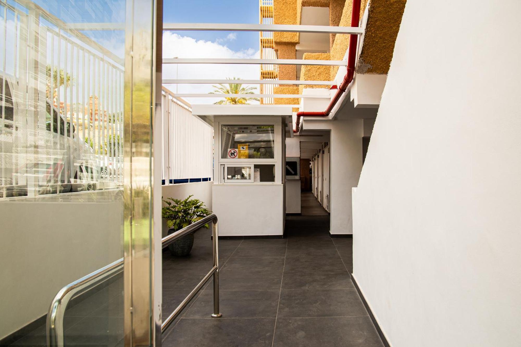Luxury Suite Borinquen With Parking And Swimming Pool Playa de las Américas Exterior foto